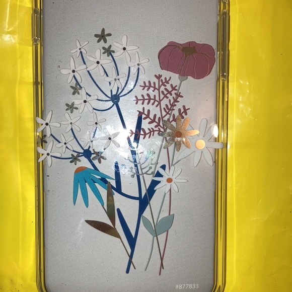 Iphone SE 2 bundle! Case and popsocket! Daisy! NWOT - Picture 2 of 3